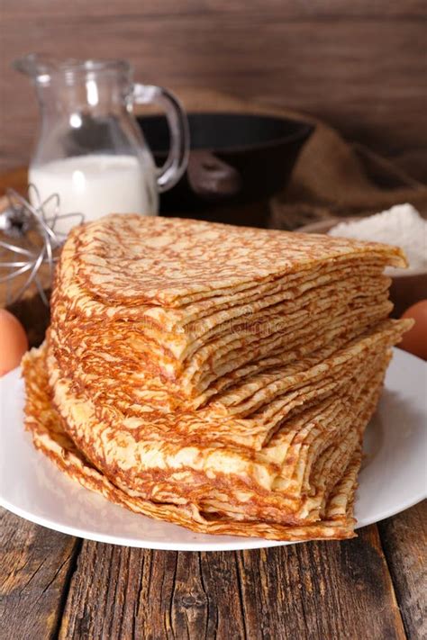 Stack of crepe stock image. Image of ingredient, dessert - 188305481