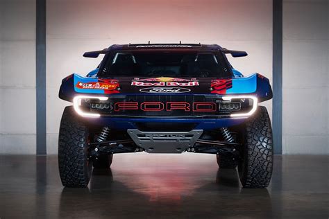 El Nuevo Ford Raptor T1 De Carlos Sainz Y Nani Roma En Imágenes Foto 3 De 14