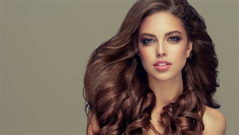 How to get thicker hair naturally | HealthShots