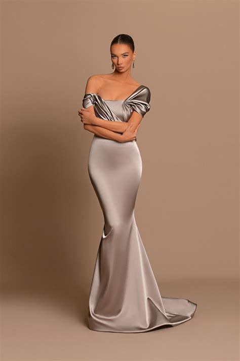 Daisda Glamorous Gray Off Tne Shoulder Mermaid Prom Dress With Split