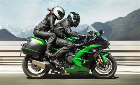 2018 Sport Touring Motorcycles Comparison | Reviewmotors.co