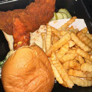 DAVES HOT CHICKEN 132 Photos 119 Reviews 222 S Citrus Street West Covina California