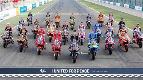 Sebelum MotoGP Mandalika 20 Pebalap Ikut Parade Bareng Presiden Jokowi