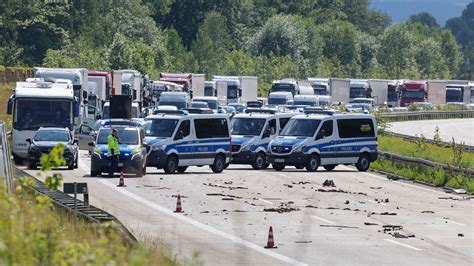 A4 Bei HOT Nach Unfall Voll Gesperrt Radio Zwickau