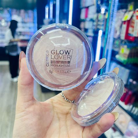 Phấn Bắt Sáng Kiềm Dầu Catrice Highlighter Glow Lover Oil Infused 010