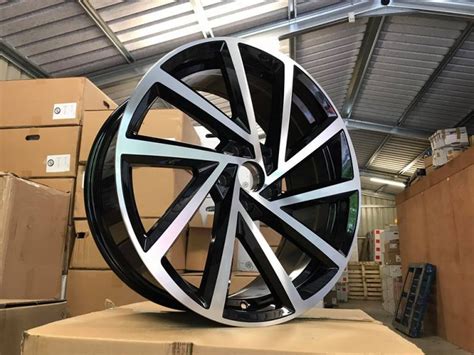 19″ Vw Golf R Spielberg Style Wheels Gloss Black Machined Cmwheels