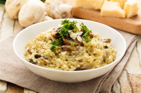 Mantarlı Risotto Tarifi Nasıl Yapılır Yemek