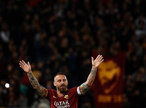 Italie De Rossi Nouvel Entraîneur De Las Rome Après Le Limogeage De