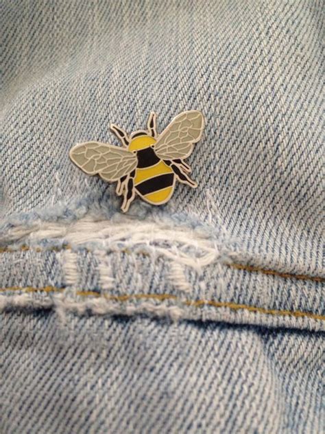 Image Result For Bumble Bee Aesthetic Pretty Pins Cool Pins