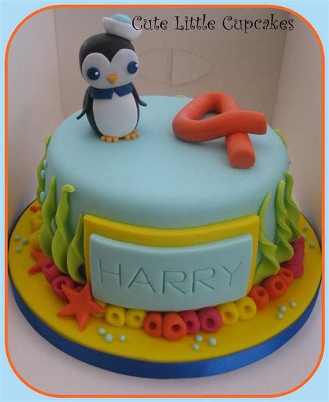 Peso Penguin Cake - Decorated Cake by Heidi Stone - CakesDecor