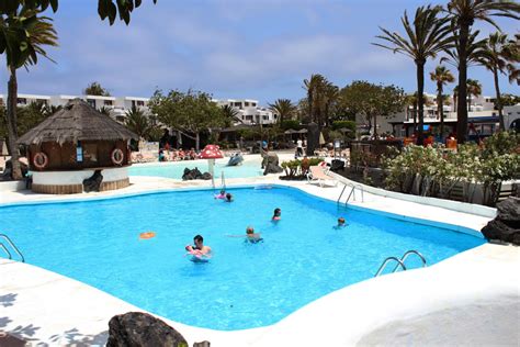 Pool Hotel H10 Suites Lanzarote Gardens Costa Teguise