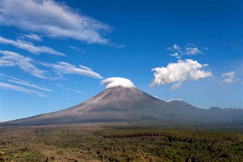 Foto Mengenal Bentang Alam Di Pulau Jawa Dari Gunung Hingga Dataran