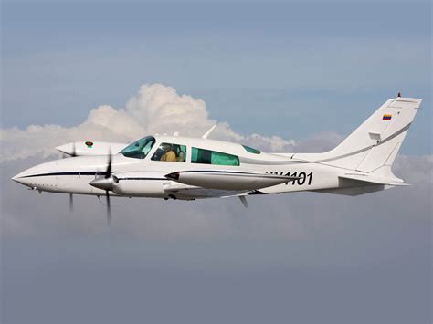 Wallpaper Cessna 310 Aircraft
