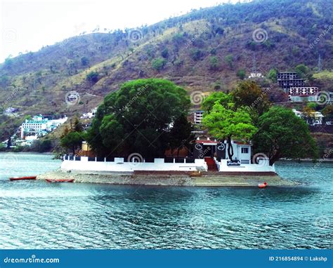 Bhimtal aquarium. stock photo. Image of trees, lake - 216854894