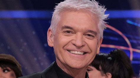 Real reason Phillip Schofield was distracted by his phone at Dancing on ...