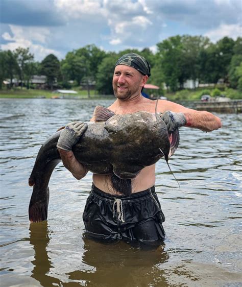 The Complete Guide to Noodling Catfish | Outdoor Life