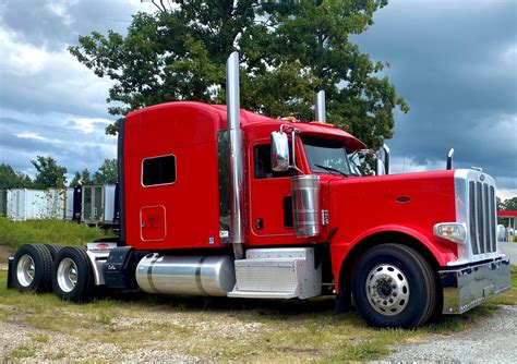 2016 Peterbilt 389 Bright Red - Payne Trucking