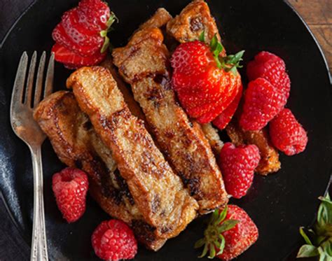 Crunchy French Toast Sticks | La Lechera