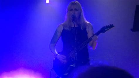 Rock Goddess Two Wrongs Dont Make A Right 10062016 Razzmatazz 2