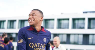 Crisis Averted Kylian Mbappe Returns To Paris Saint Germain Training