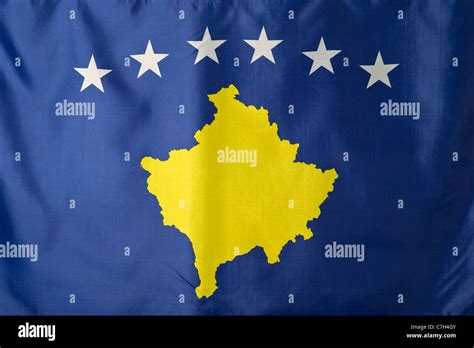 Kosovo flag Fotos und Bildmaterial in hoher Auflösung Alamy