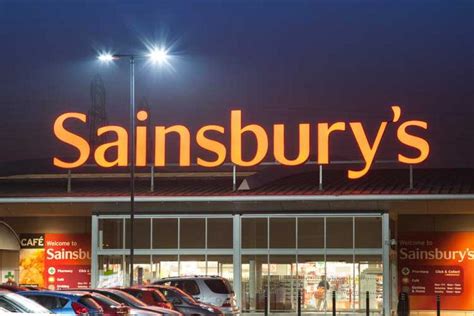 Sainsburys Becomes First Uk Supermarket To Switch To 100 Led Cutting