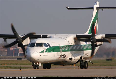 I ATRS ATR 72 212 Alitalia Express Luca Bencivenni JetPhotos