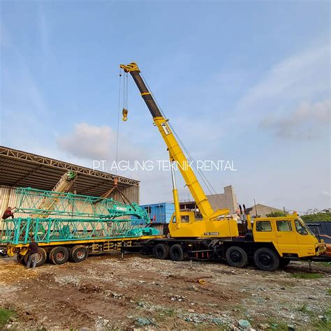 Mobilisasi Crawler Crane 55 Ton Menggunakan Dolly Trailer PT AGUNG