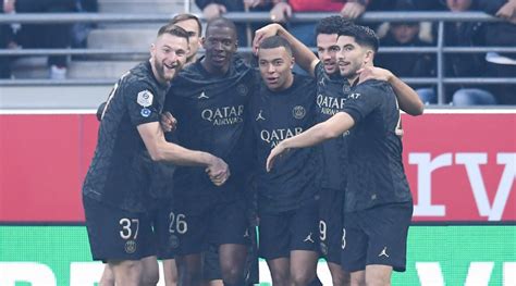 Ligue 1 J12 Le Paris Saint Germain s impose largement à Reims et