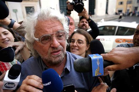 Beppe Grillo Va A Roma Per Salvare Il Mega Contratto Da 300mila Euro