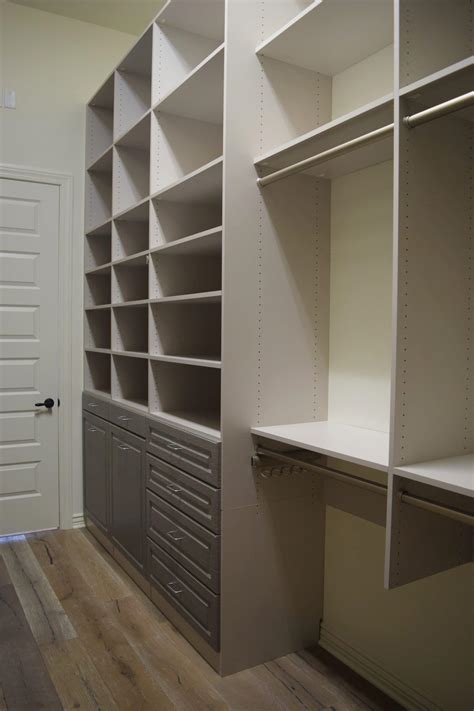 CUSTOM CLOSET DRAWERS AND SHELVING | Austin-Morgan Closets