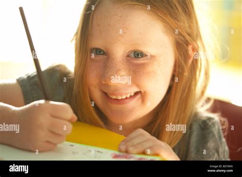 Freckles Girl 8 Years Old Banque De Photographies Et Dimages à Haute