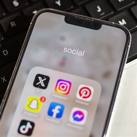 Iphone Experts Agree These Are The Worst Social Media Apps That Put Your Personal Security At