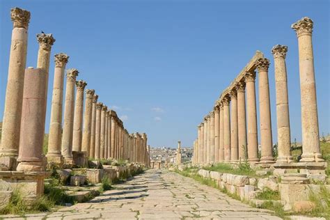 암만의 Jerash Ajloun and Umm Quais Full Day Tour Pelago