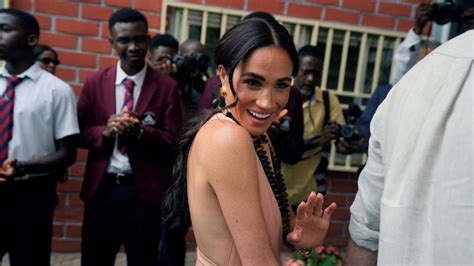 Meghan Markle Nicht Angemessen Mit Ihrem Outfit Begeistert Sie