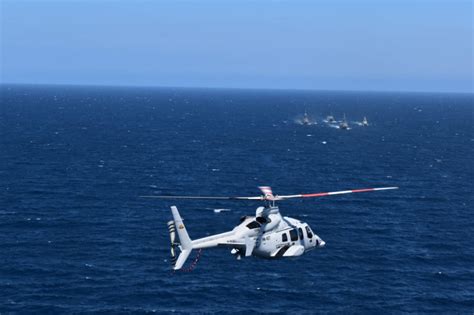 Ecuador Despliega Dos Corbetas Y Helicópteros En Galápagos Para Prevenir La Pesca Ilegal