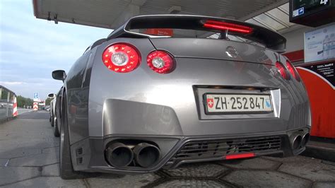 Nissan R35 Gt R W Akrapovic Exhaust Youtube