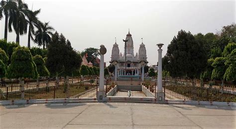 Gorakhnath Temple Gorakhpur History Timings Significance