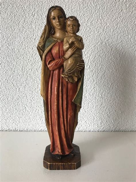 Madonna Con Bambino In Legno Intagliato Firmato Malta Catawiki