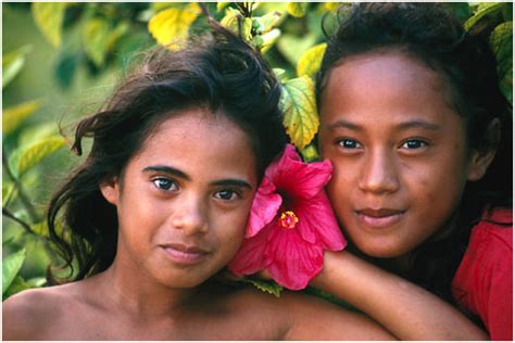 Tahitians Two Tahitian Girls Modern Day Wedding Anniversary Trips