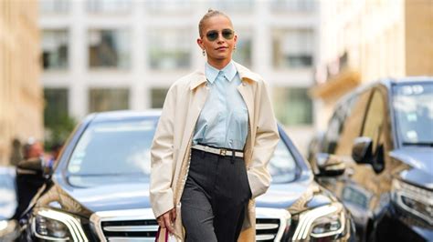 The Button Down Hack That Shows The Right Way To Tuck In Your Shirt