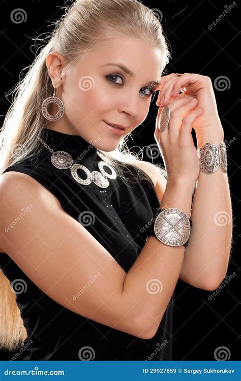 Jeune Blonde Sensuelle D Isolement Image Stock Image Du Magnifique Beau 29927659