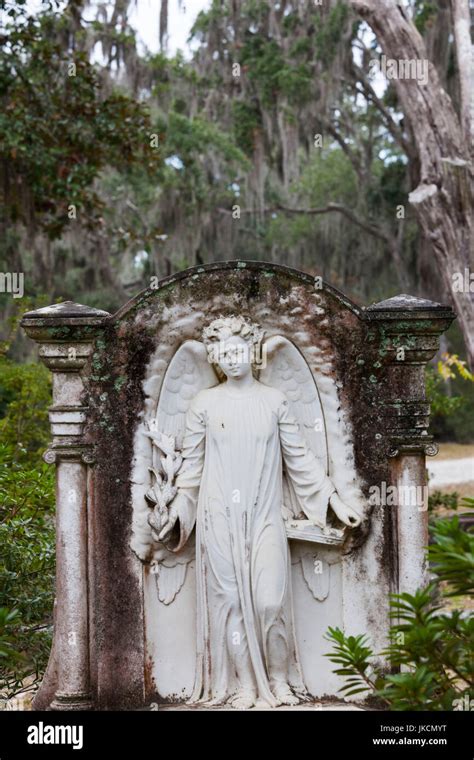 Usa Georgia Savannah Bonaventure Cemetery Stock Photo Alamy