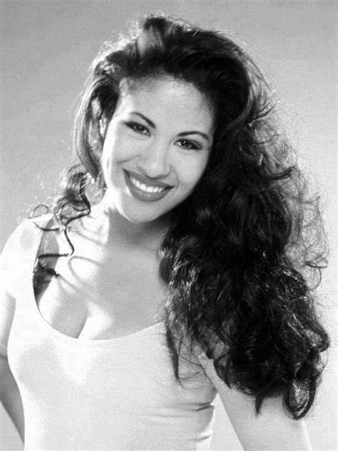 Selena | Celebrity Graveland