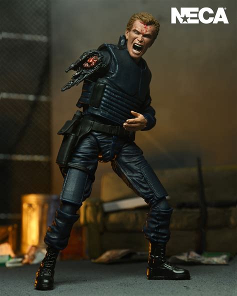 Pre Order: NECA RoboCop – Ultimate Alex Murphy (OCP Uniform) 7″ Action Figure – Project Action ...