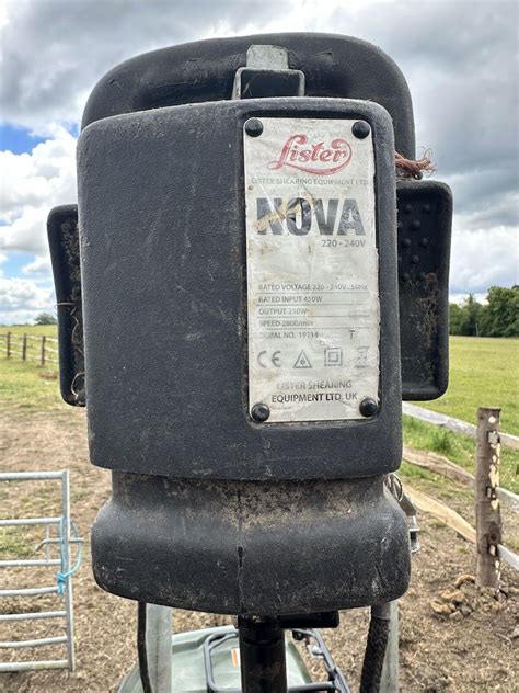 Lister Nova 240 Volt Sheep Shearing Machine With Heavy Duty Flexible