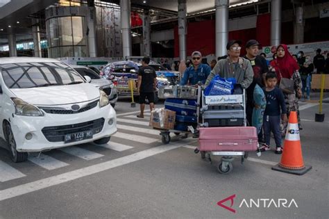 Jumlah Penumpang Pesawat Diprediksi Capai 1 25 Juta Orang Saat Libur