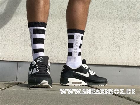 Sneaxnsox De Sneax N Sox Hot Guys Cool Style