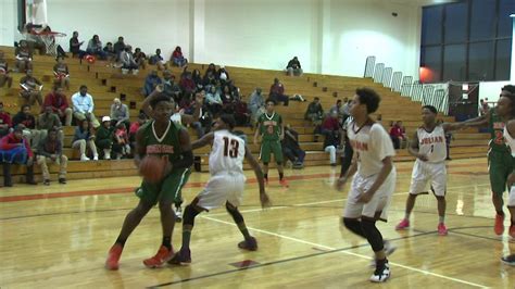 Morgan Park HS basketball team vows to boycott game over gym - ABC7 Chicago