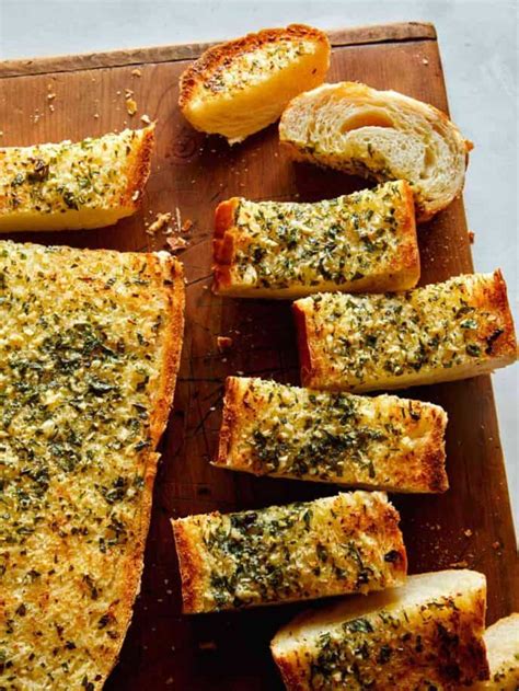 GARLIC BREAD